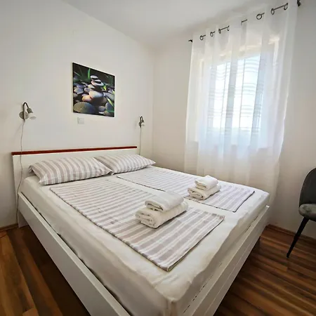 Ravlic Apartman Punat