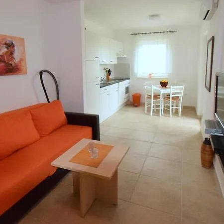 Apartment Ravlic Punat