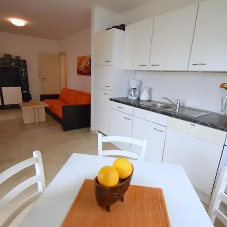 Ravlic Apartment Punat